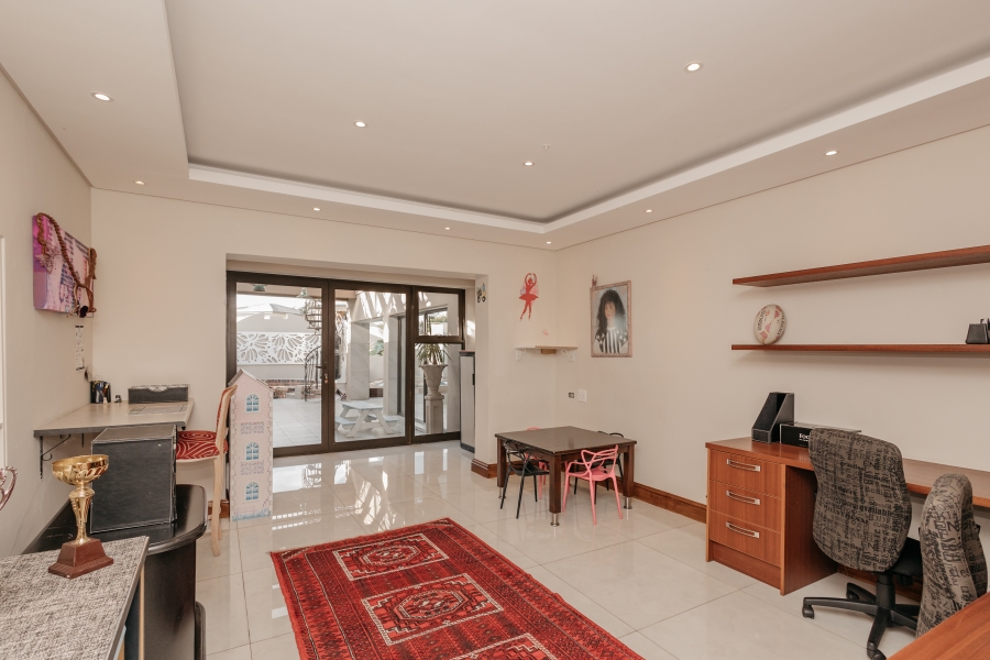 4 Bedroom Property for Sale in Baronetcy Estate Western Cape